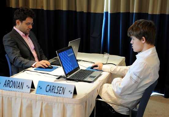 Carlsen mot Aronian