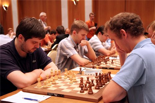 Ledende Saint-Petersburg med Peter Svidler.