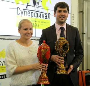 Russiske mestre: Gunina og Svidler.