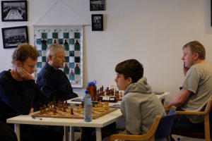 Partiene Randelhoff - Schouten og Berg Hanssen - Røyset fra 4. runde