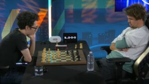 Carlsen slo tilbake og vant mot Caruana