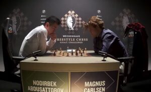 Abdusattorov vant forgruppen og slo Carlsen