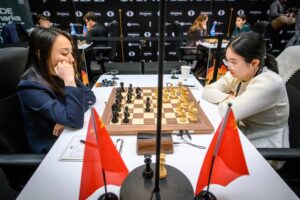 Kinesiske Lei Tingjie og Tan Zhongyi topper i kvinneklassen