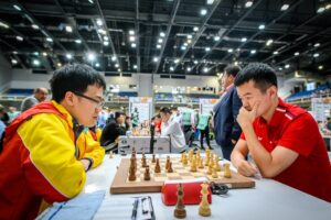 Quang Liem Le vant mot Liren Ding