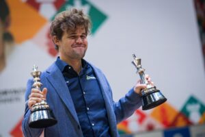 Carlsen vant både lynsjakk og hurtigsjakk i Tata Steel Chess India