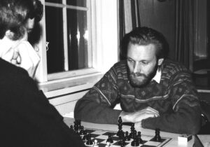Arnold Mundal i lynsjakk i Oslo Schakselskap i 1975